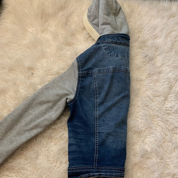 ☮️ WallFlower Hooded Jean Jacket - Picture 5 of 5